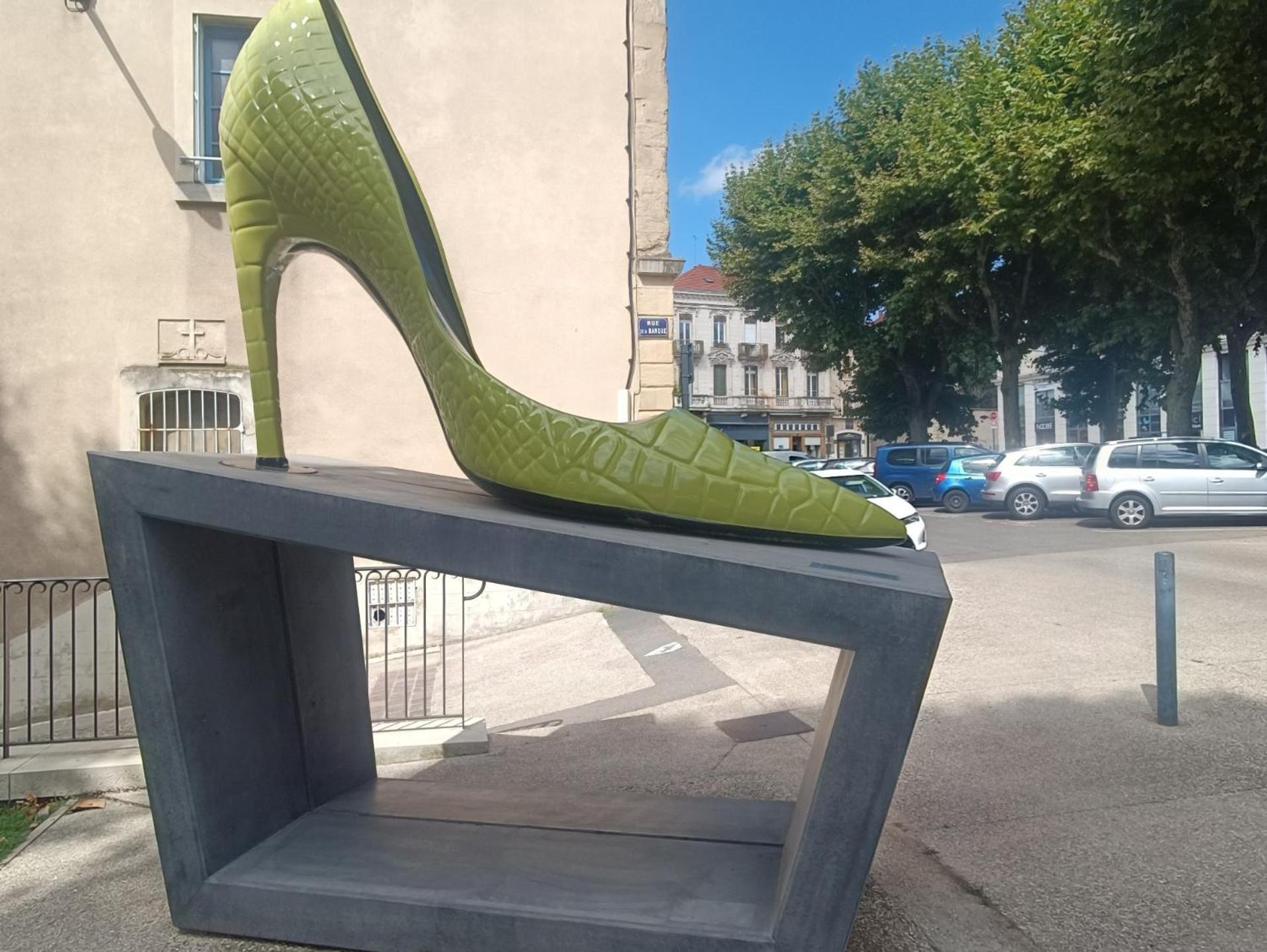 Grand Studio Meuble Chez Coco Romans-sur-Isère Zewnętrze zdjęcie